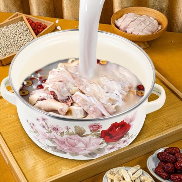 Enameled stockpot with lid (vintage floral pattern)