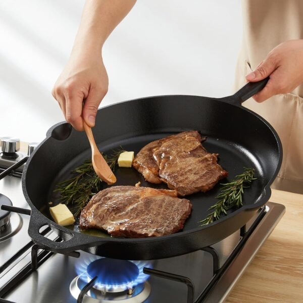 Cast iron skillet
